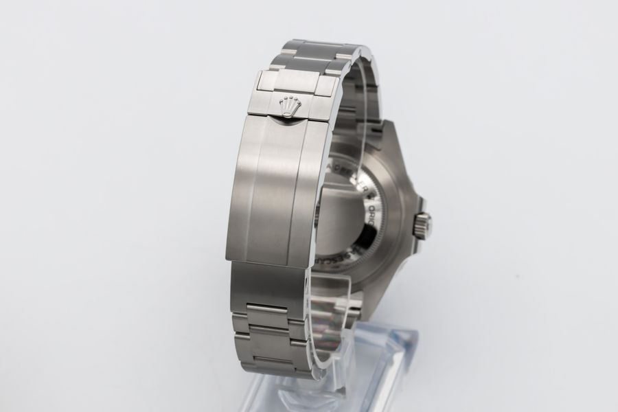 Rolex Sea-Dweller 126600